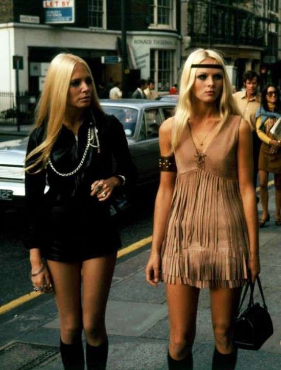 Roupa feminina dos anos 70.
