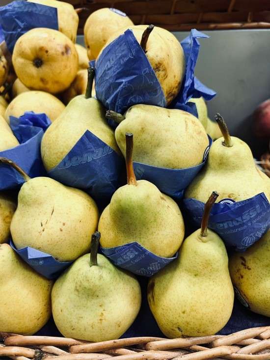 Como escolher frutas pera.