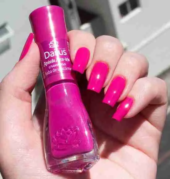 Esmalte magenta Baba de Unicórnio da Dailus.