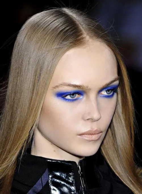 Make de passarela.