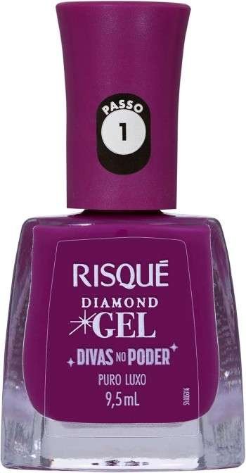 Esmalte roxo.