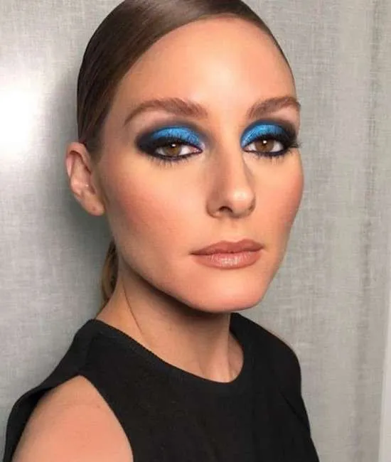 Make azul com preto.