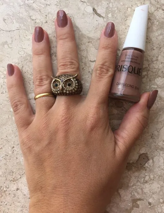 Esmalte Cappuccino da Risqué resenha.