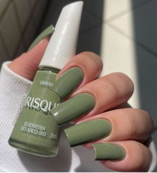 Esmalte Verde Militar.