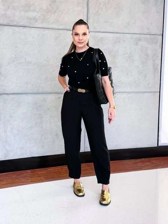 Diferença entre loafer e mocassim.