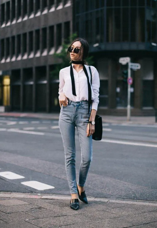 Skinny scarf com jeans.