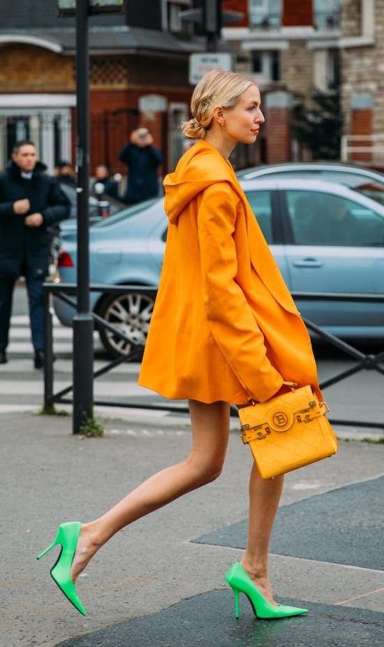 Look neon feminino.