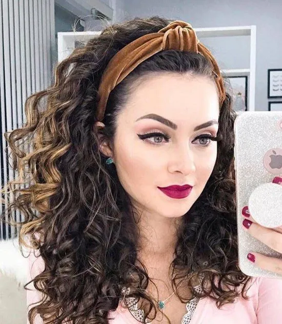 Como usar tiara em cabelo cacheado.