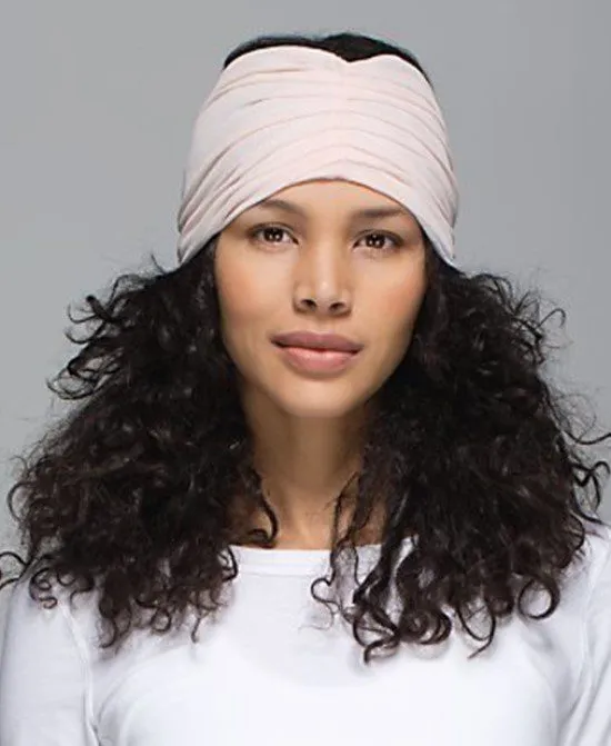 Como usar tiara em cabelo cacheado.