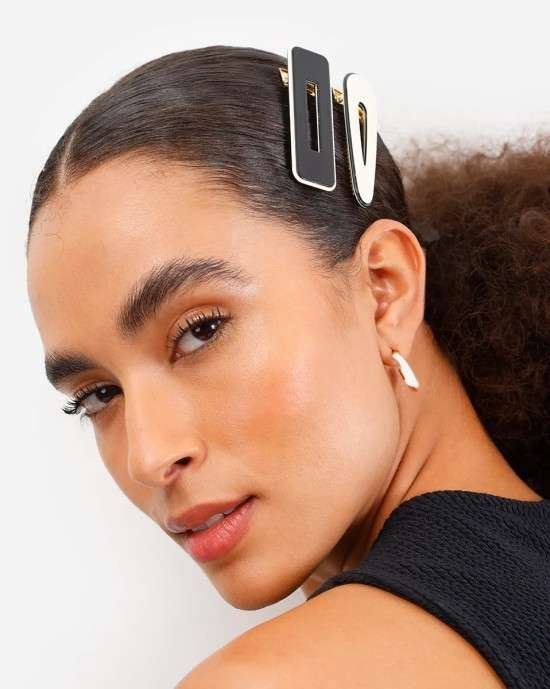 Como usar presilhas no cabelo crespo.