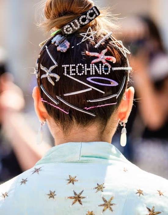 Como usar presilhas no cabelo.