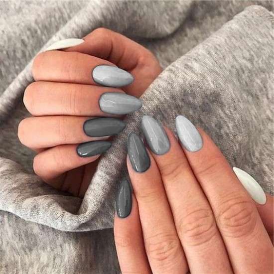Esmaltes cinza.
