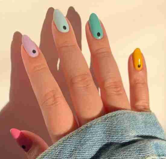 Unhas degrade.