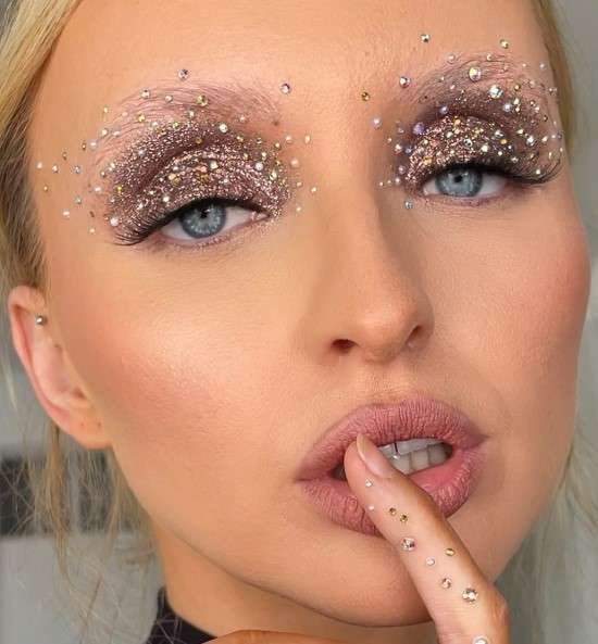 Make com glitter para Carnaval.