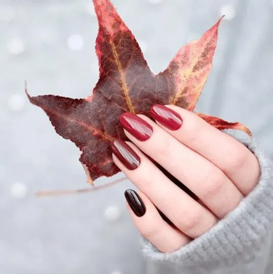 Unhas decoradas simples: degrade.
