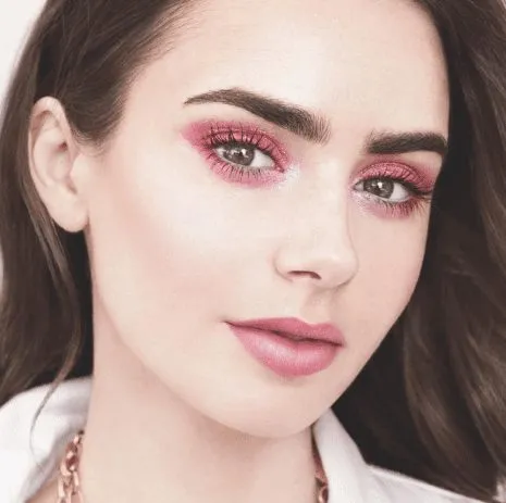 Maquiagem rosa pink.