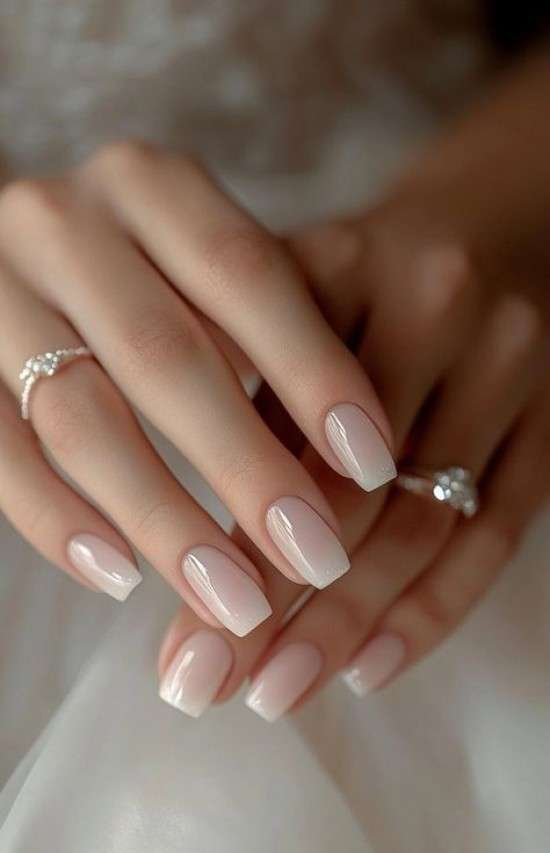 Unhas pintadas lindas.