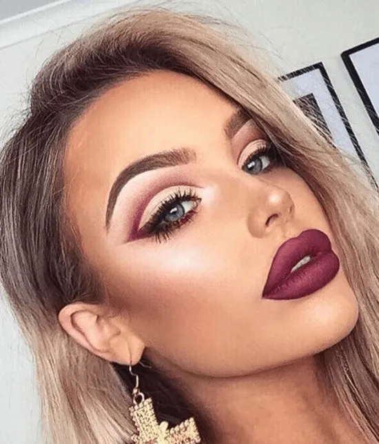 Cut crease fechado.