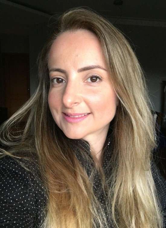 Micropigmentação fio a fio de sobrancelhas.