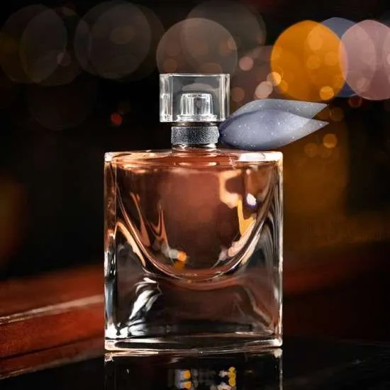 Como passar perfume.