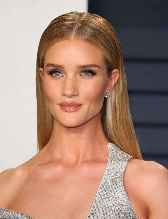 Penteado para madrinha cabelo liso.