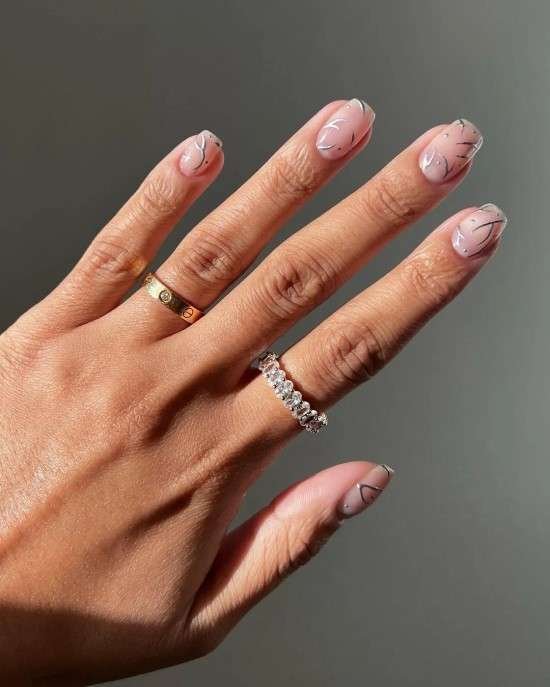 Nail art elegante.