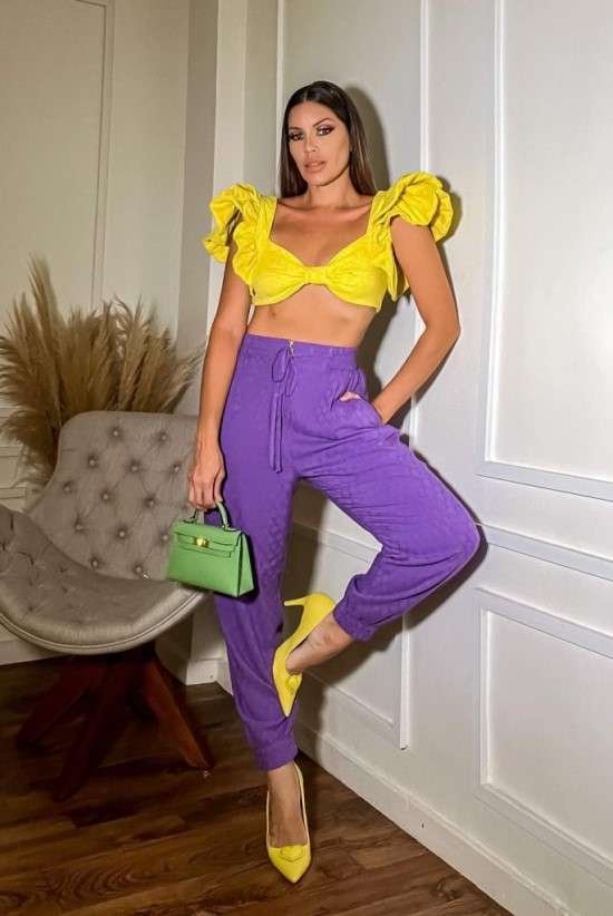 Circulo cromático combinações na moda feminina.