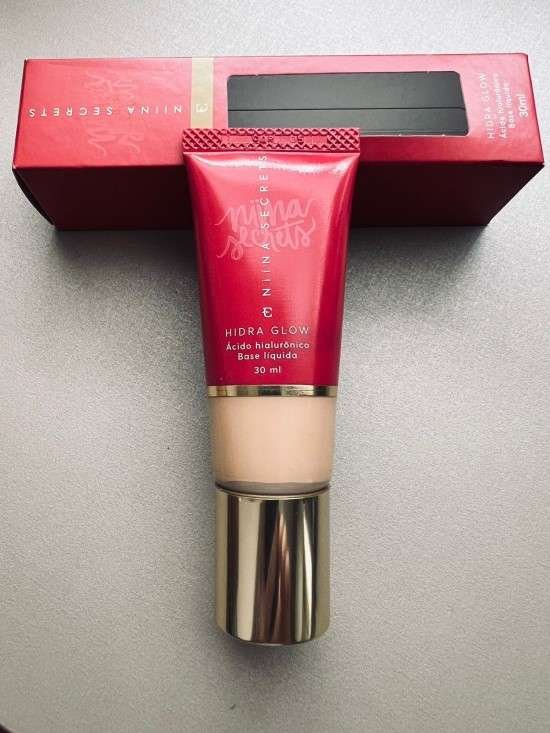 Base hidra Glow Niina Secrets Resenha.