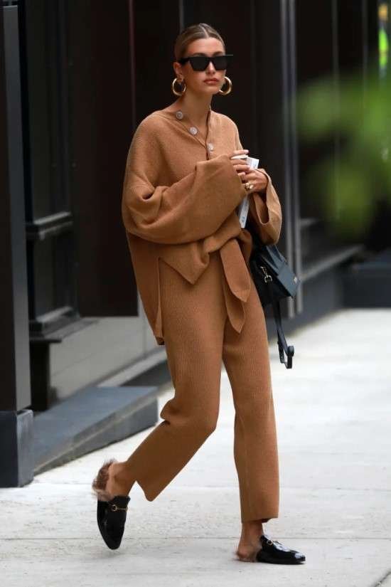 Mocha Mousse como usar moda feminina.