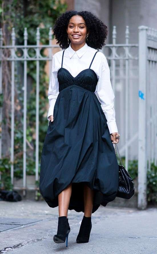 Como usar camisa feminina.