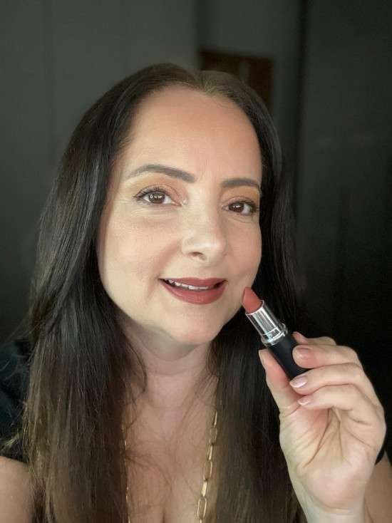 Batom Taupe MAC Resenha.