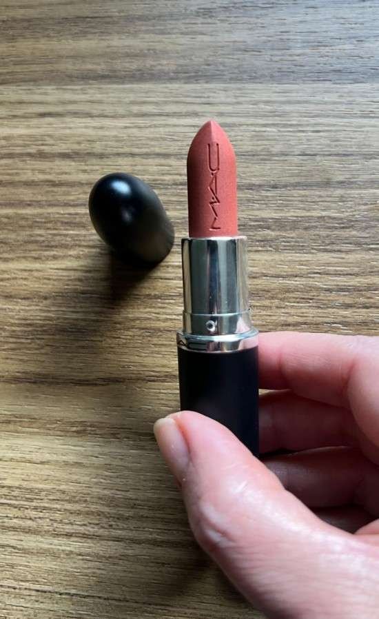 Batom Taupe MAC Resenha.