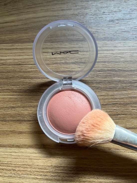 Blush Glow Play Mac.