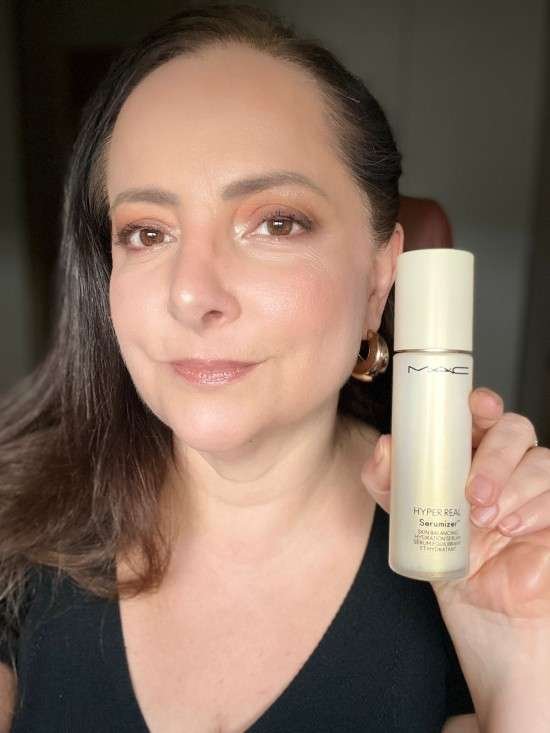 Mac Hyper Real Serumizer resenha.
