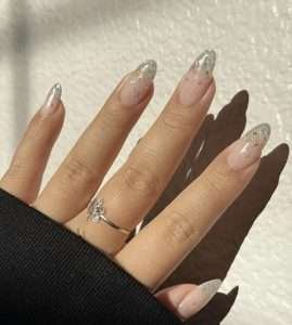 Esmalte de ano novo.