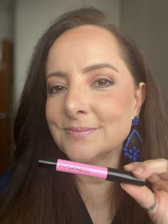Mac Dazzle Lips Crayon Resenha cor Spaced Out.