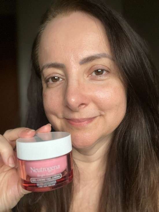 Neutrogena Bright Boost resenha.