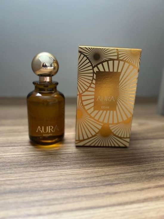 Perfume Aura Beauty da Jade Picon.