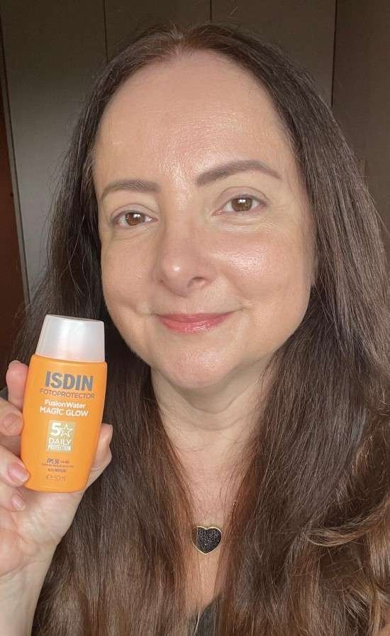 Fusion Water Magic Glow Isdin resenha.