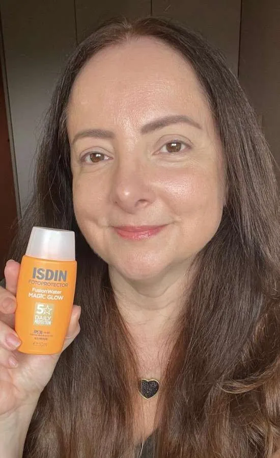 Fusion Water Magic Glow Isdin resenha.