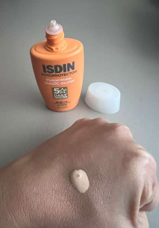 Resenha do protetor solar iluminador da Isdin.
